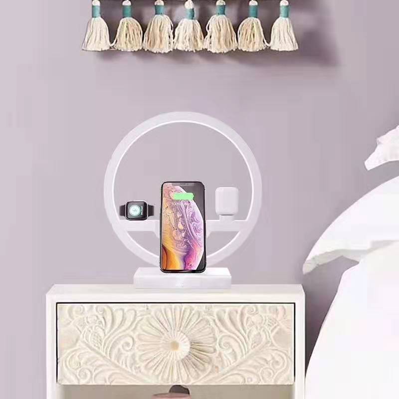 4-in-1 Ladestation