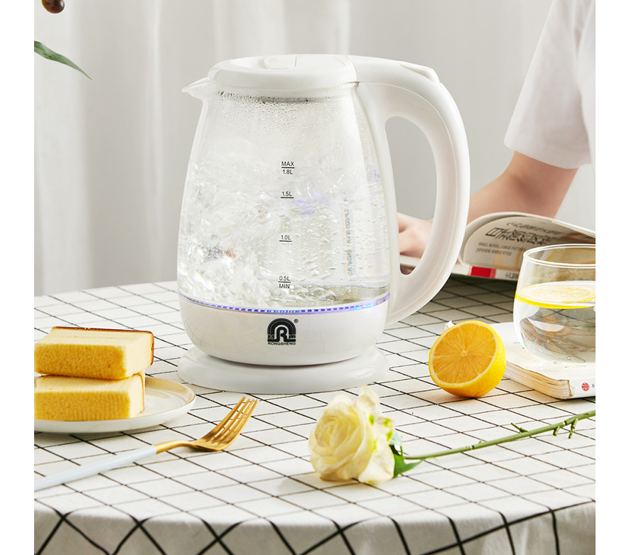 Elektrischer Wasserkocher aus Glas mit Abschaltautomatik – Bild 2 | LuxeStyle