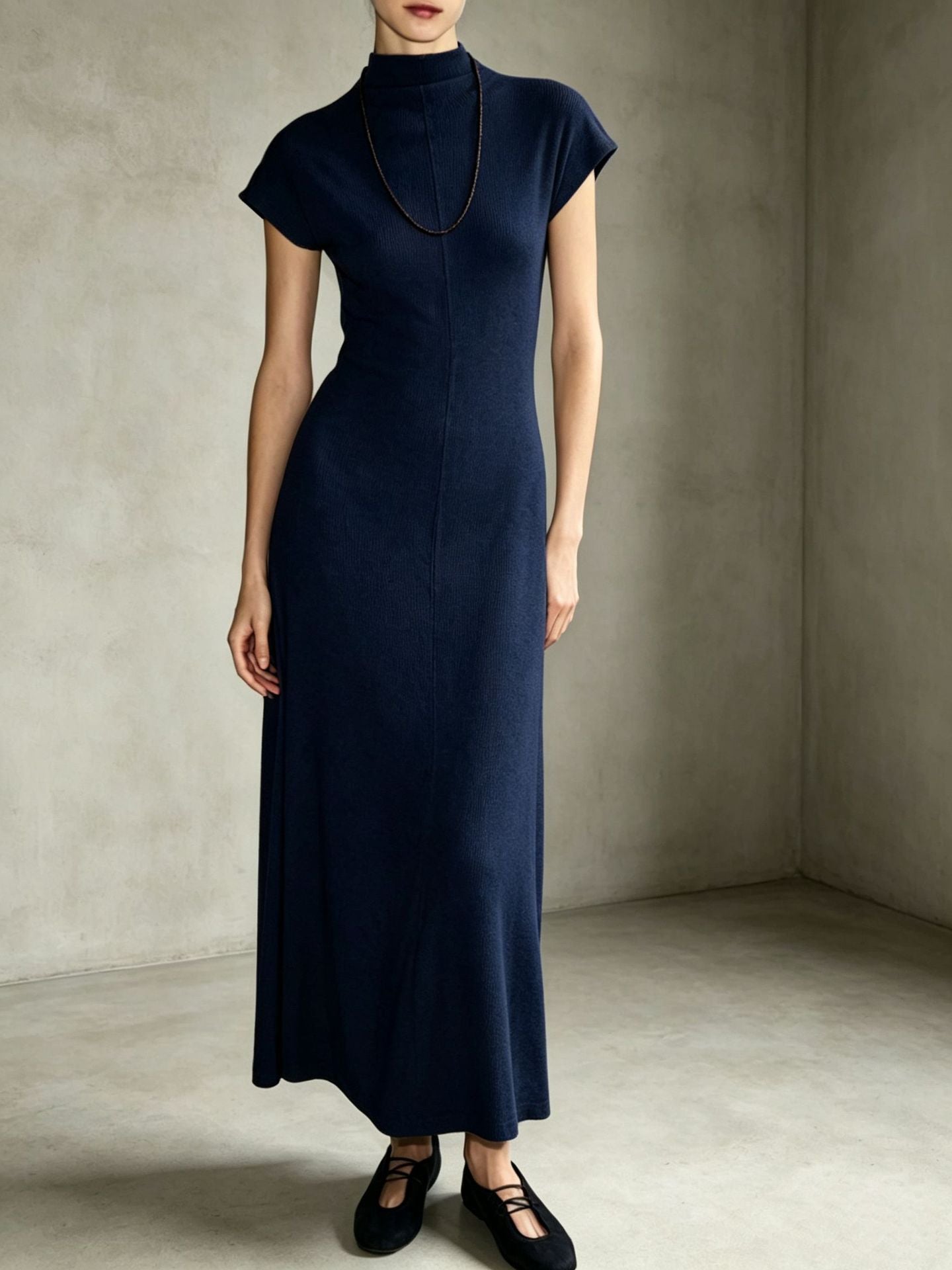 Retro-Kleid mit halbem Hals