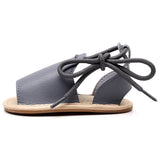 Farbe: Grau