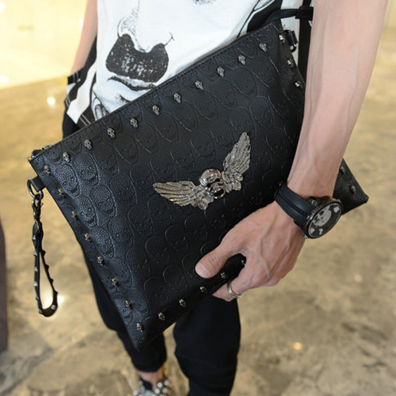 Schwarze Schultertasche mit Gürtelschnalle – Bild 8 | LuxeStyle