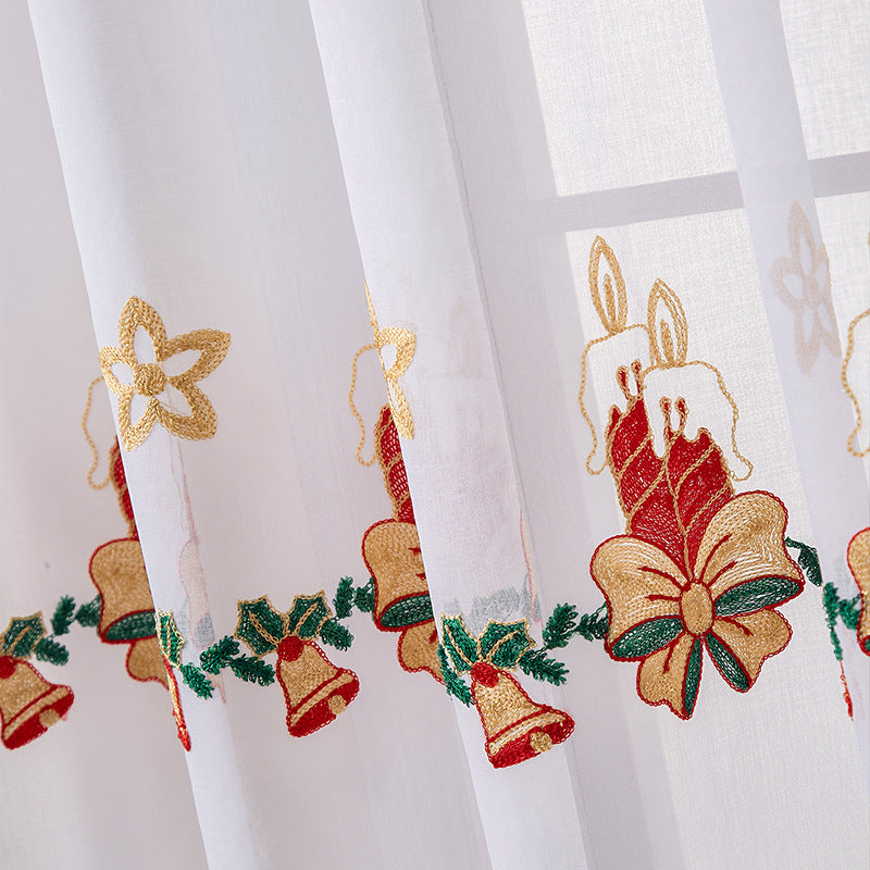 Weihnachtsvorhang mit Schneeflocken-Stickerei