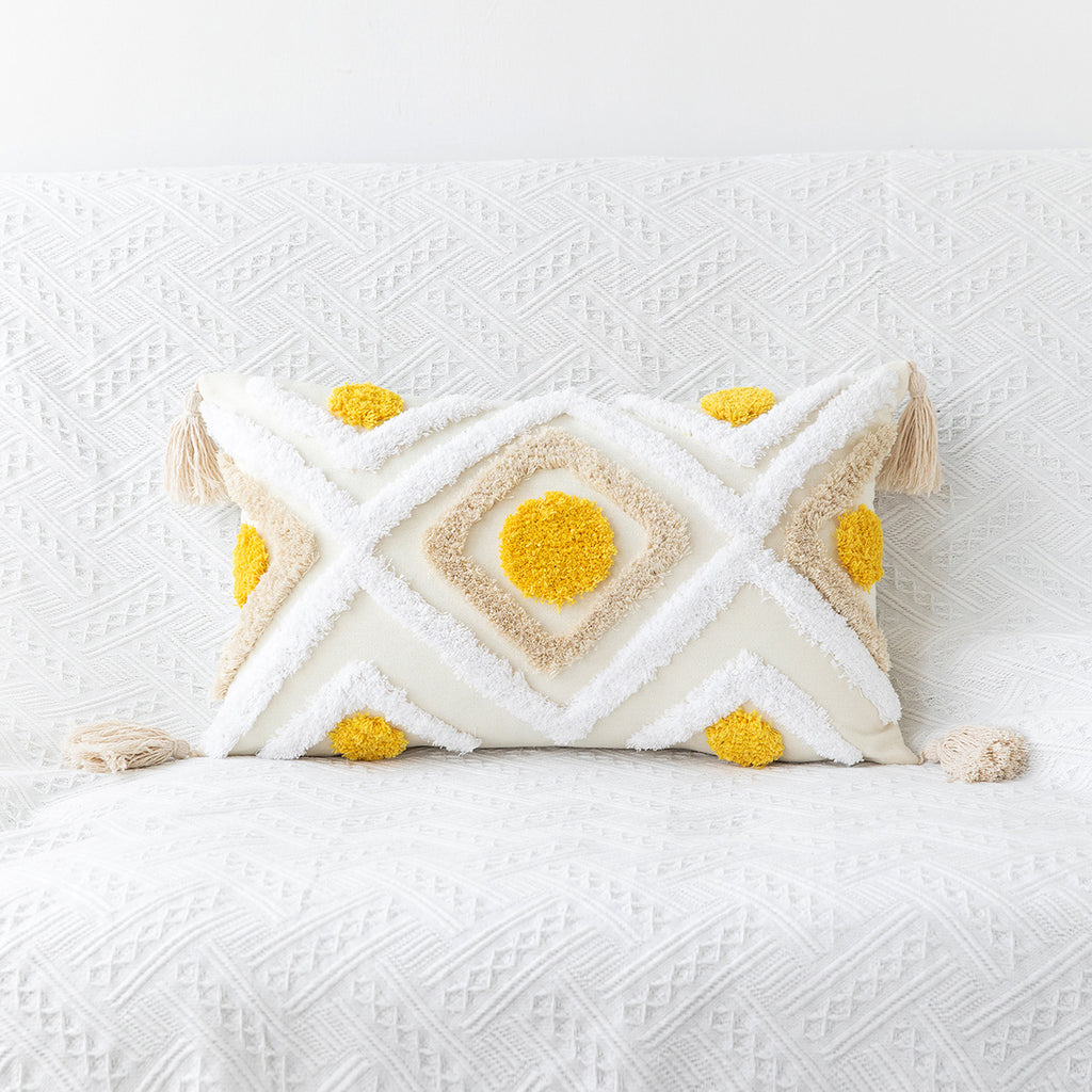 Boho Kissenhülle mit geometrischem Tufting