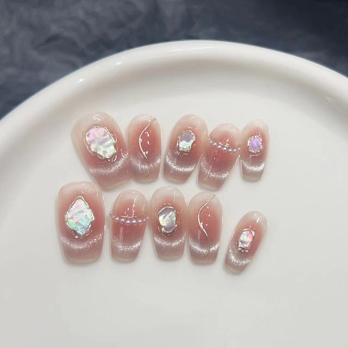 Wear Armor Cat's Eye Nagel-Set – Bild 4 | LuxeStyle