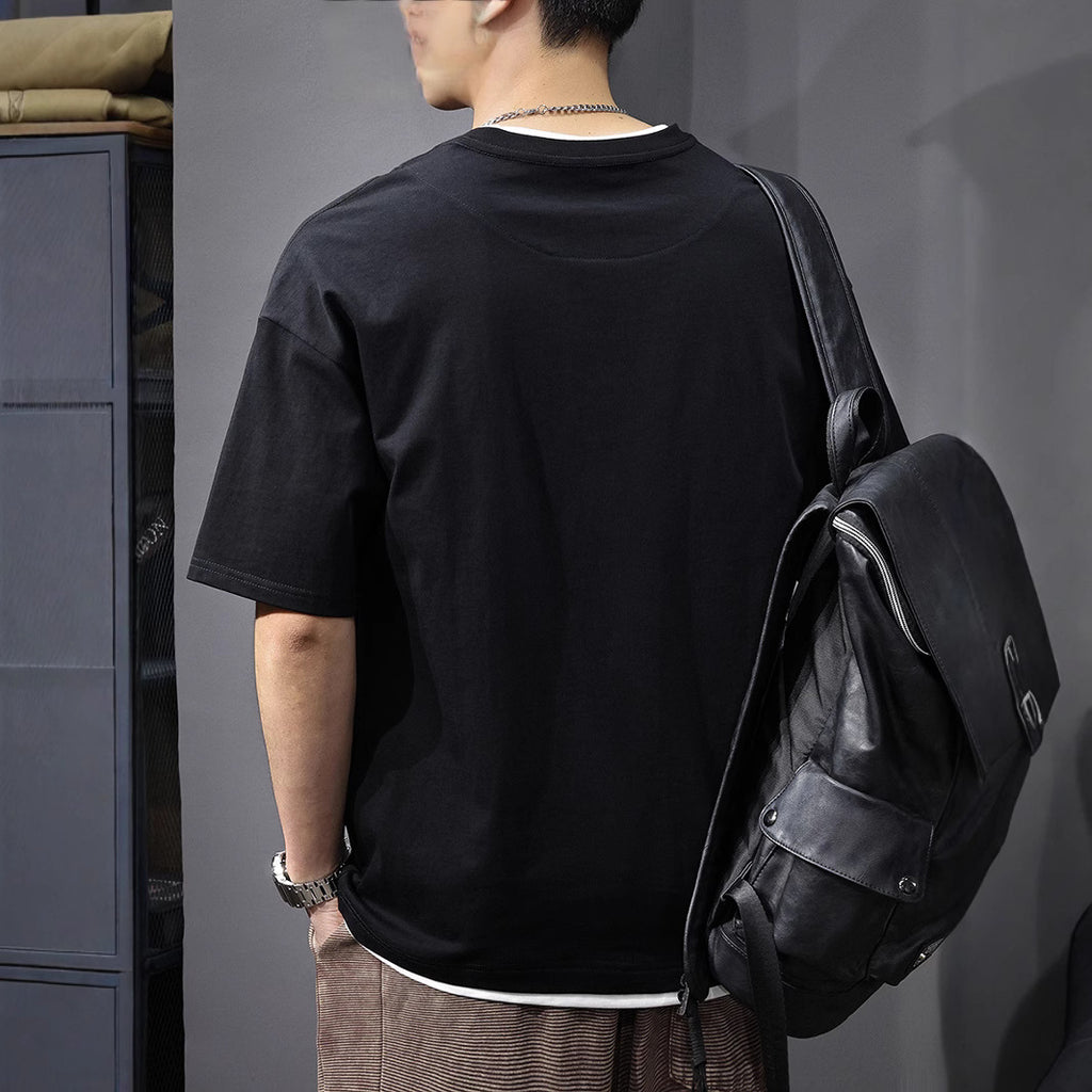 Leichter Pullover mit V-Ausschnitt