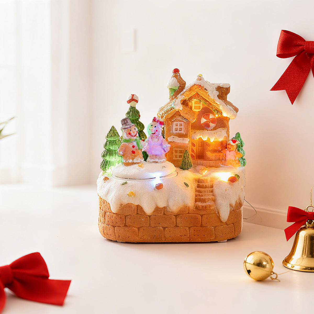 Mini drehende Lebkuchenmann-Musikbox für den Schreibtisch – Bild 2 | LuxeStyle