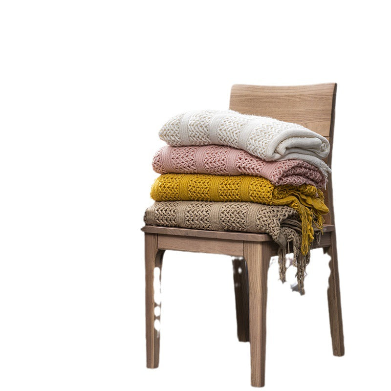 Geometrische Strickdecke für Sofa oder Bett – Bild 5 | LuxeStyle