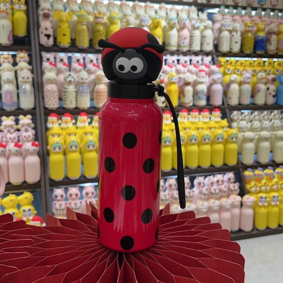 Isolierte Wasserflasche für Kinder