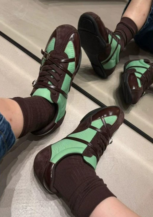 Retro Sportschuhe aus Leder für Damen