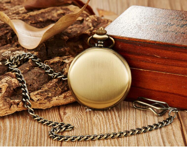 Vintage-Taschenuhr mit Quarzwerk – Bild 4 | LuxeStyle
