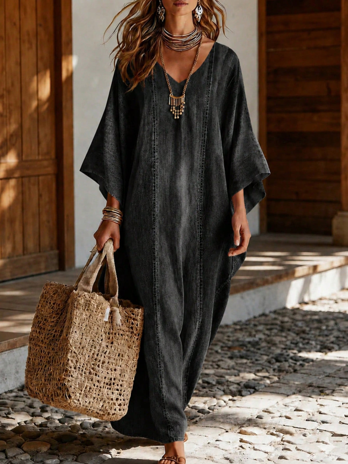 Weitläufiger Damen-Kleid mit Batwing-Ärmeln – Bild 3 | LuxeStyle