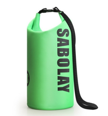 Wasserdichter Outdoor-Rucksack aus PVC – Bild 3 | LuxeStyle