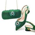 Sandalen mit Chunky-Heel und passender Handtasche