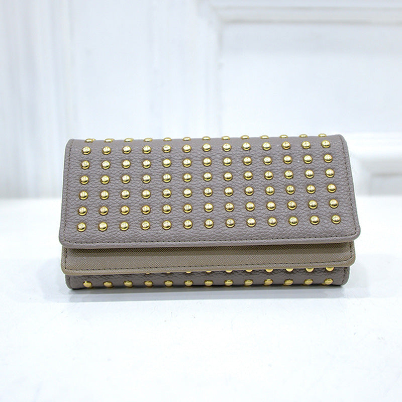 Damen-Portemonnaie mit Nieten – Bild 4 | LuxeStyle