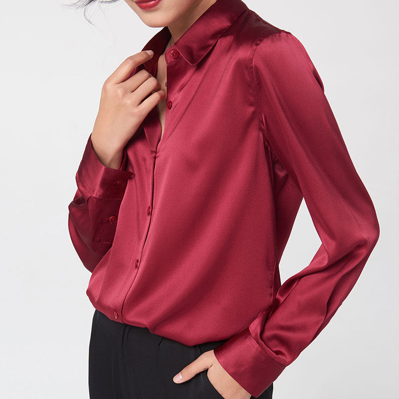 Slim-fit Seidentop mit Farbkontrast