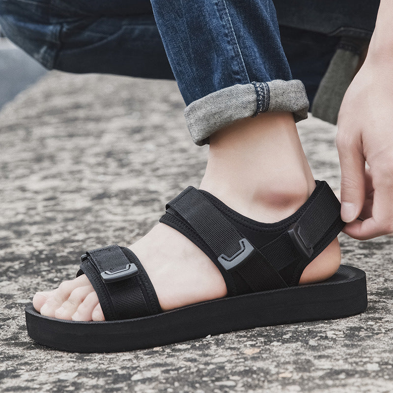 Extra-grosse Herren-Sandalen für den Sommer