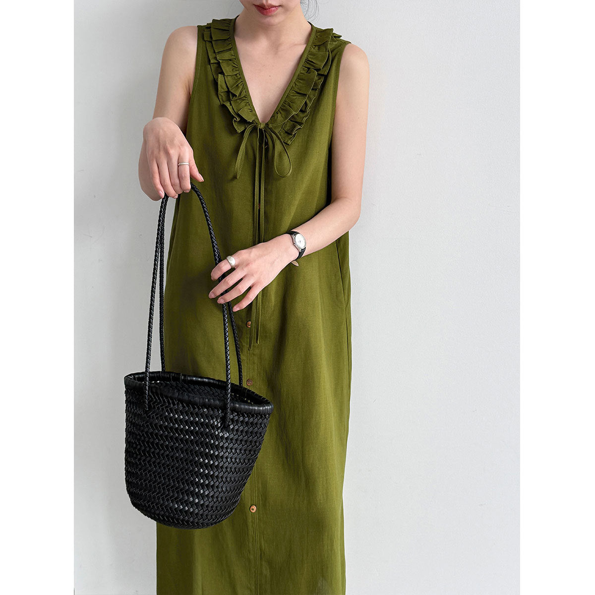 Ärmelloses V-Neck Kleid mit Rüschen