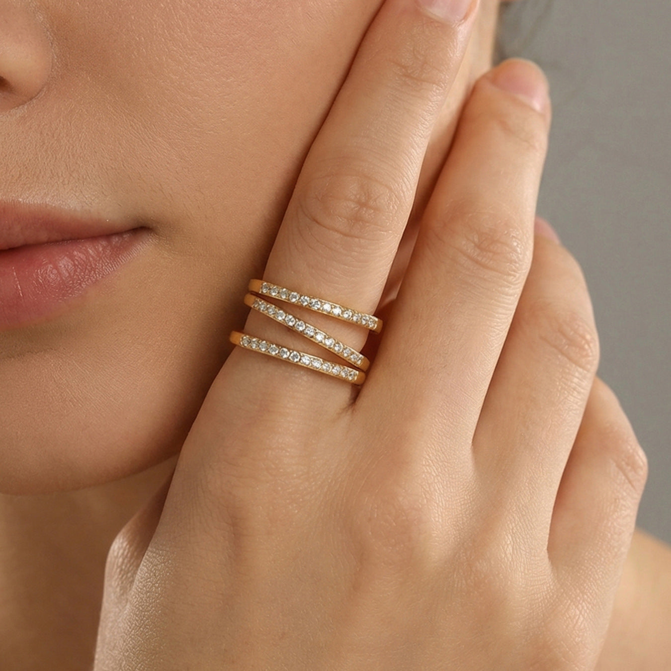 Dreifach-Ring mit Zirkonia-Pflasterung