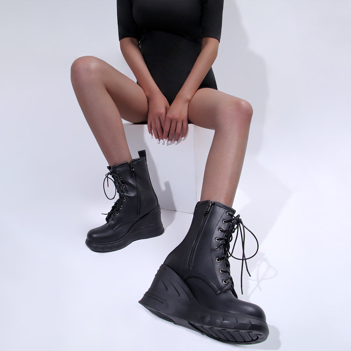 Wedge Ankle Boots mit Schnürung