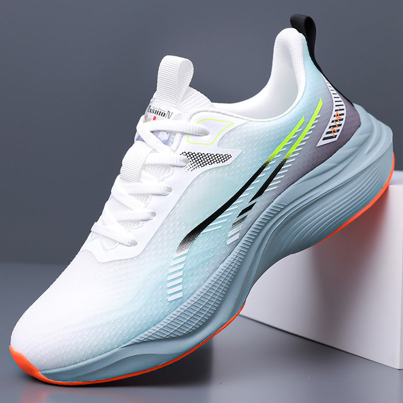 Bequeme Laufschuhe mit dicker Sohle