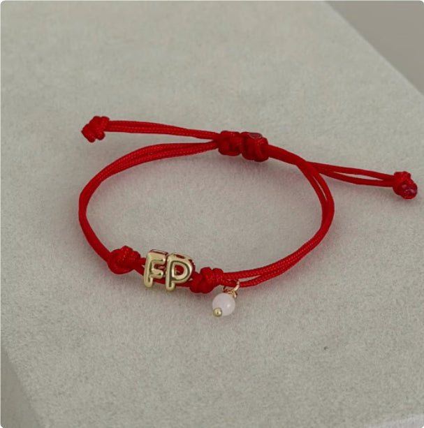 Buntes Buchstaben-Armband – Bild 4 | LuxeStyle