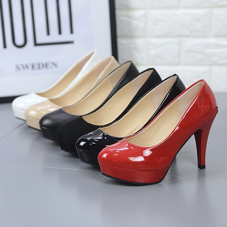 Patentleder Rundzehen Slip-on Stiletto Pumps