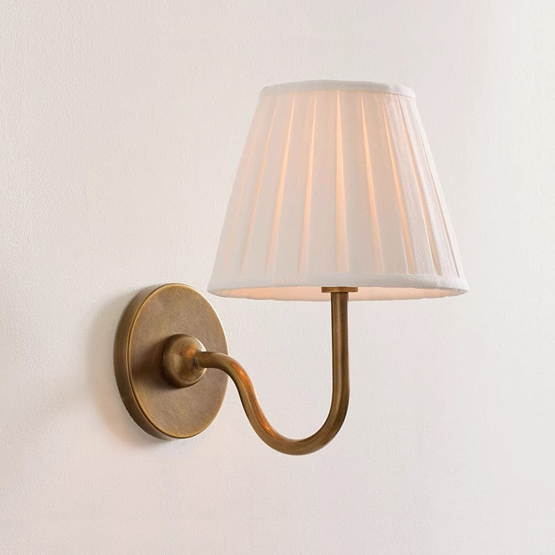 Wandlampe aus Kupfer mit weissem Lampenschirm – Bild 2 | LuxeStyle