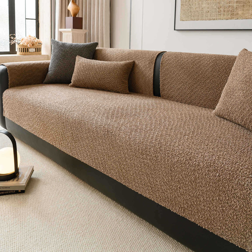 Chenille Sofaüberzug – rutschfest & vielseitig