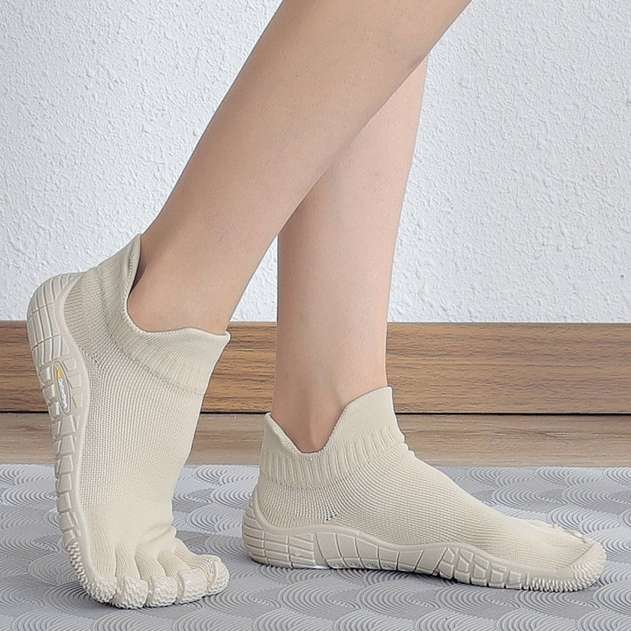 Beige Grün Fünf-Finger-Sneaker – Bild 6 | LuxeStyle