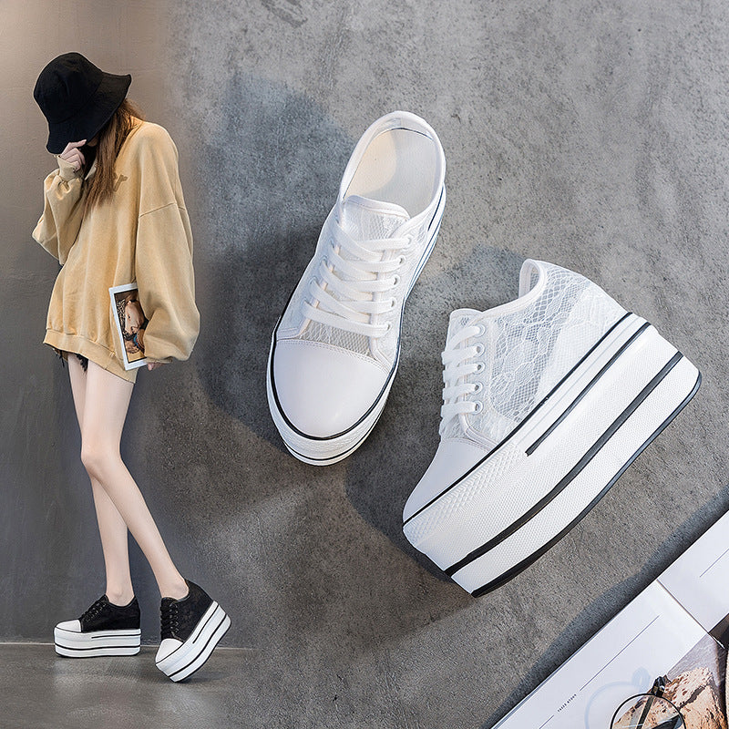 Atmungsaktive Schnürschuhe mit Innenabsatz