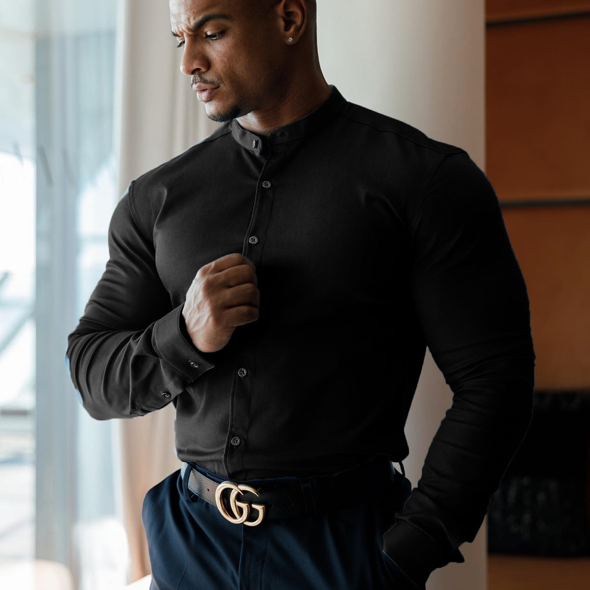 Langärmliges Sportshirt mit Standkragen – Bild 4 | LuxeStyle
