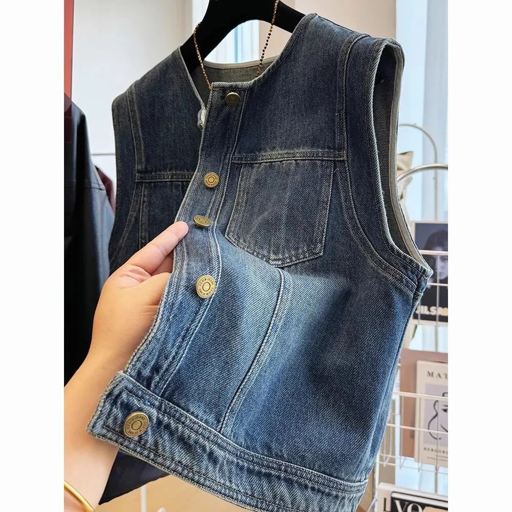 Figurbetonte Jeans-Weste mit Rundhals