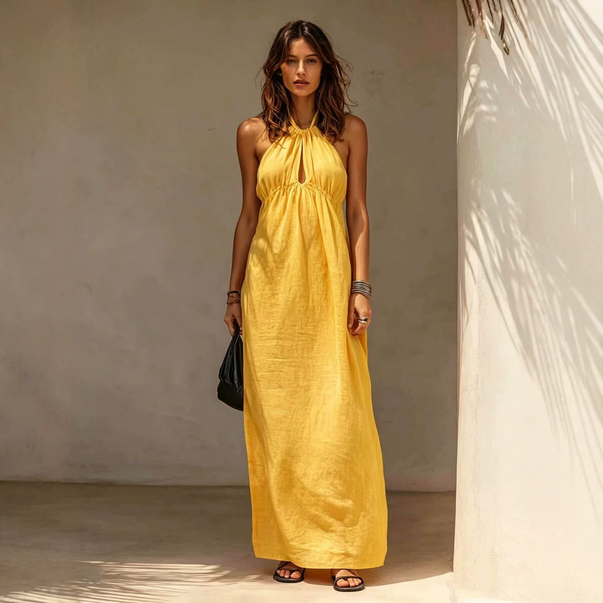 Langes Neckholder-Kleid | LuxeStyle