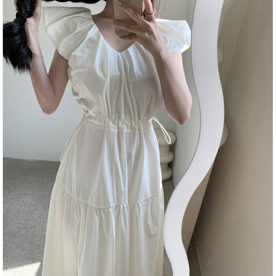 Elegantes Plissée-Kleid mit Rüschensaum