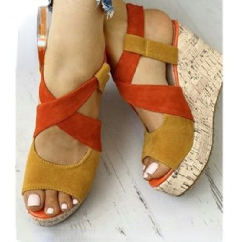 Sommer-Plateau-Sandalen mit Querband – Bild 3 | LuxeStyle