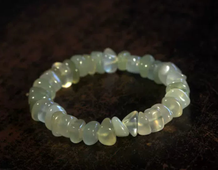 Armband mit unregelmässigen schwarzen Achatperlen