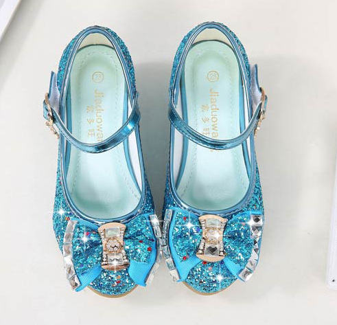 Tanzprinzessin-Schuhe mit Nieten – Bild 11 | LuxeStyle