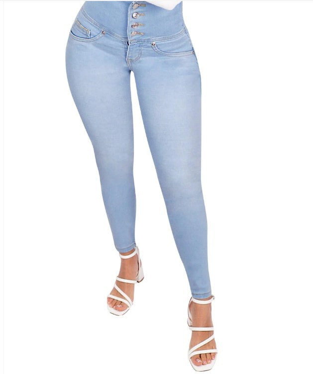 Formende Apfelpfanne-Jeans in Hellblau