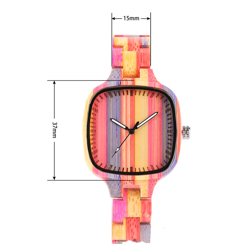 Modische Armbanduhr aus Bambusholz – Bild 3 | LuxeStyle