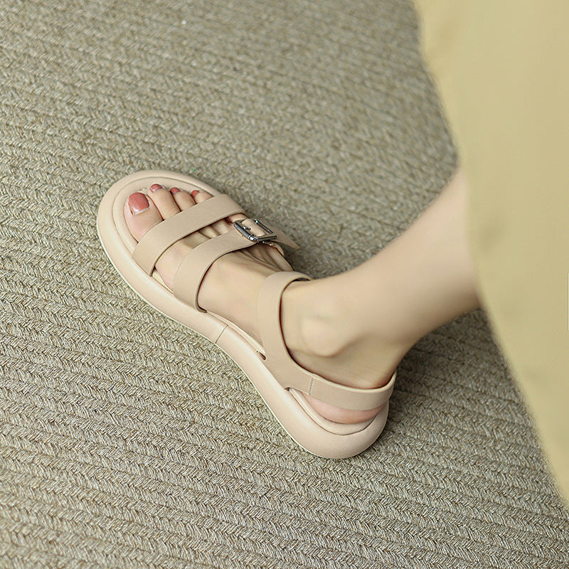 Sandalen mit Riemchen und Plattform | LuxeStyle