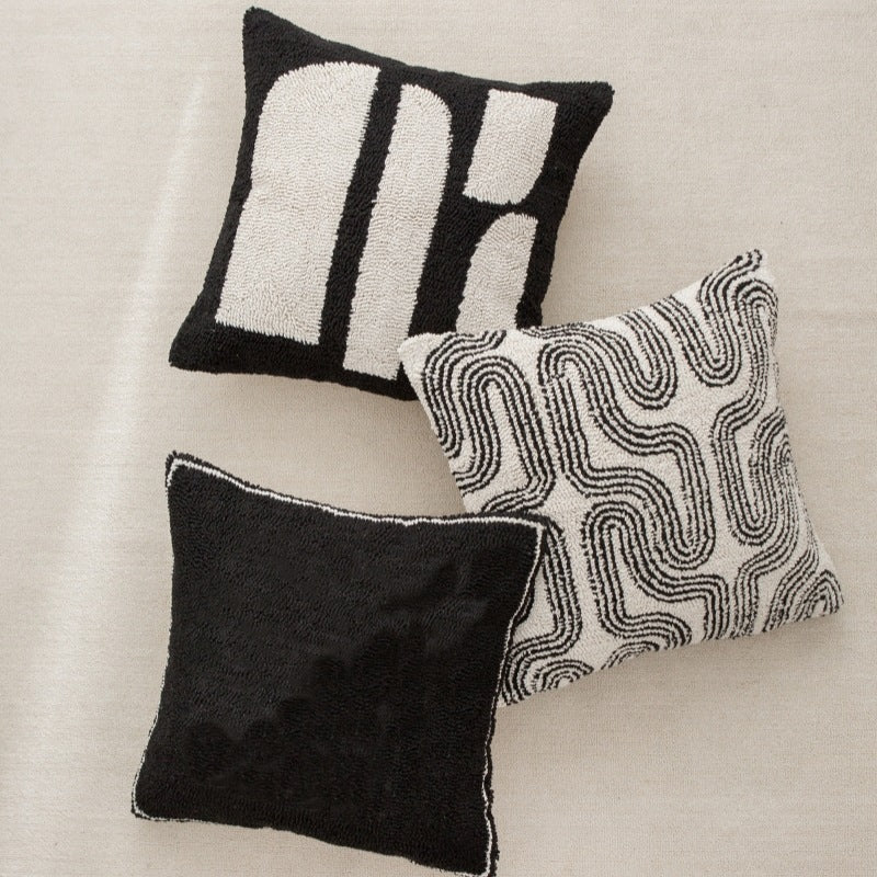 Bestickter Kissenbezug Schwarz-Weiss – Bild 7 | LuxeStyle