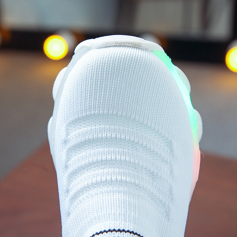 Fliegende Web-Sneaker für Kinder – Bild 4 | LuxeStyle