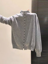 Farbe: Grau