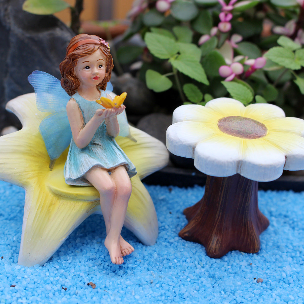 Blumenhocker mit Blumenfee | LuxeStyle