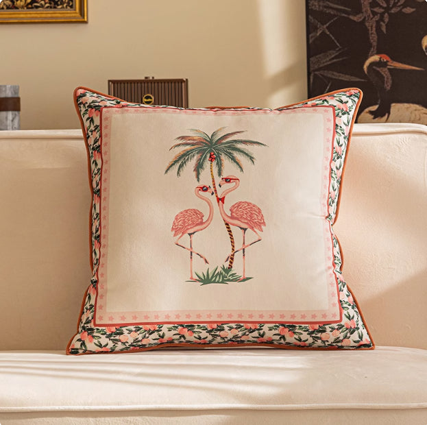 Kissen mit Pflanzen- und Blumenmuster