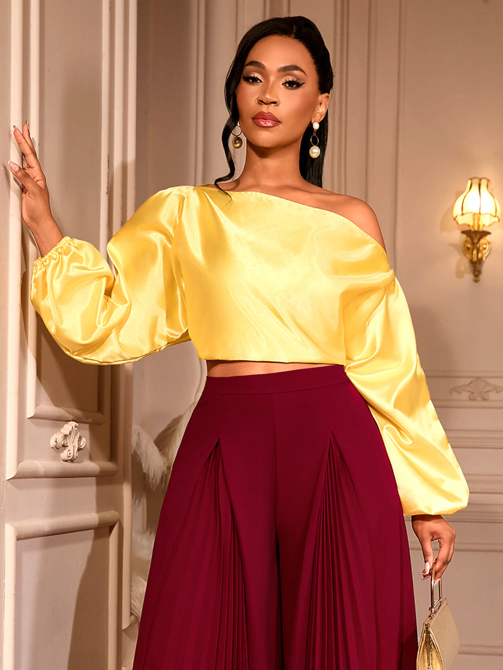 One Shoulder Cropped Blouse mit Ballonärmeln