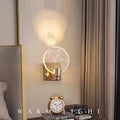 Goldene Wandlichtleiste TV‑Raum | LuxeStyle