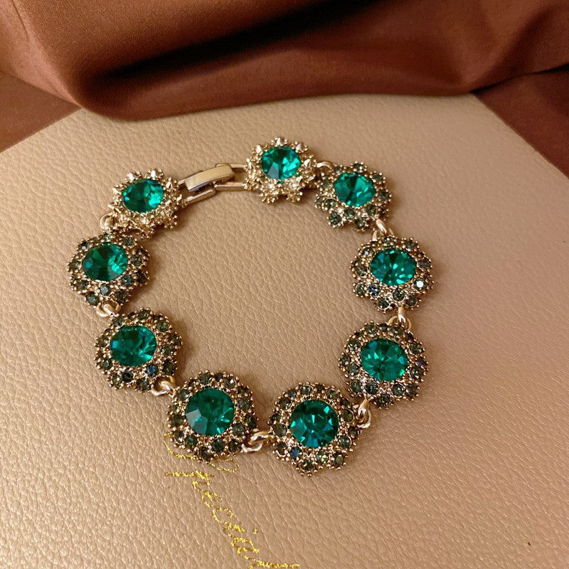 18K Goldplattiertes Oval Zirkonia Armband mit Geschenkbox