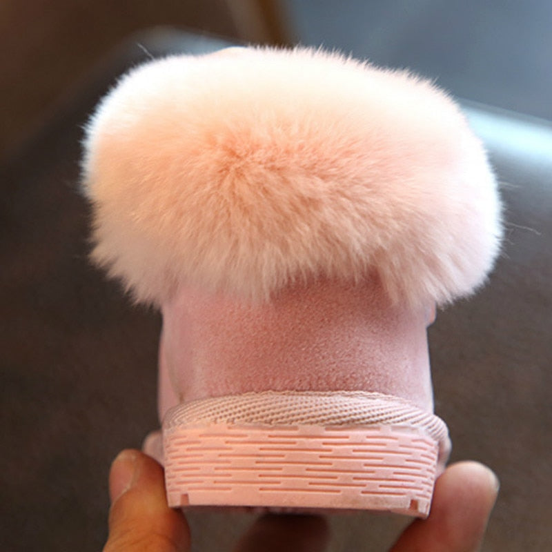 Plüsch-Prinzessin Winterstiefel für Kinder – Bild 3 | LuxeStyle