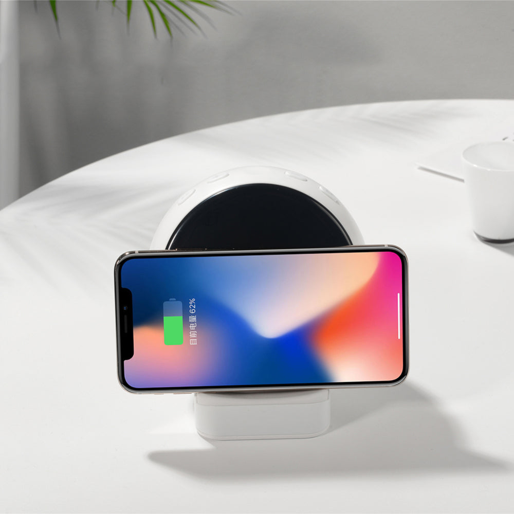 3-in-1 Bluetooth-Lautsprecher · Lampe & kabelloses Ladepad | LuxeStyle